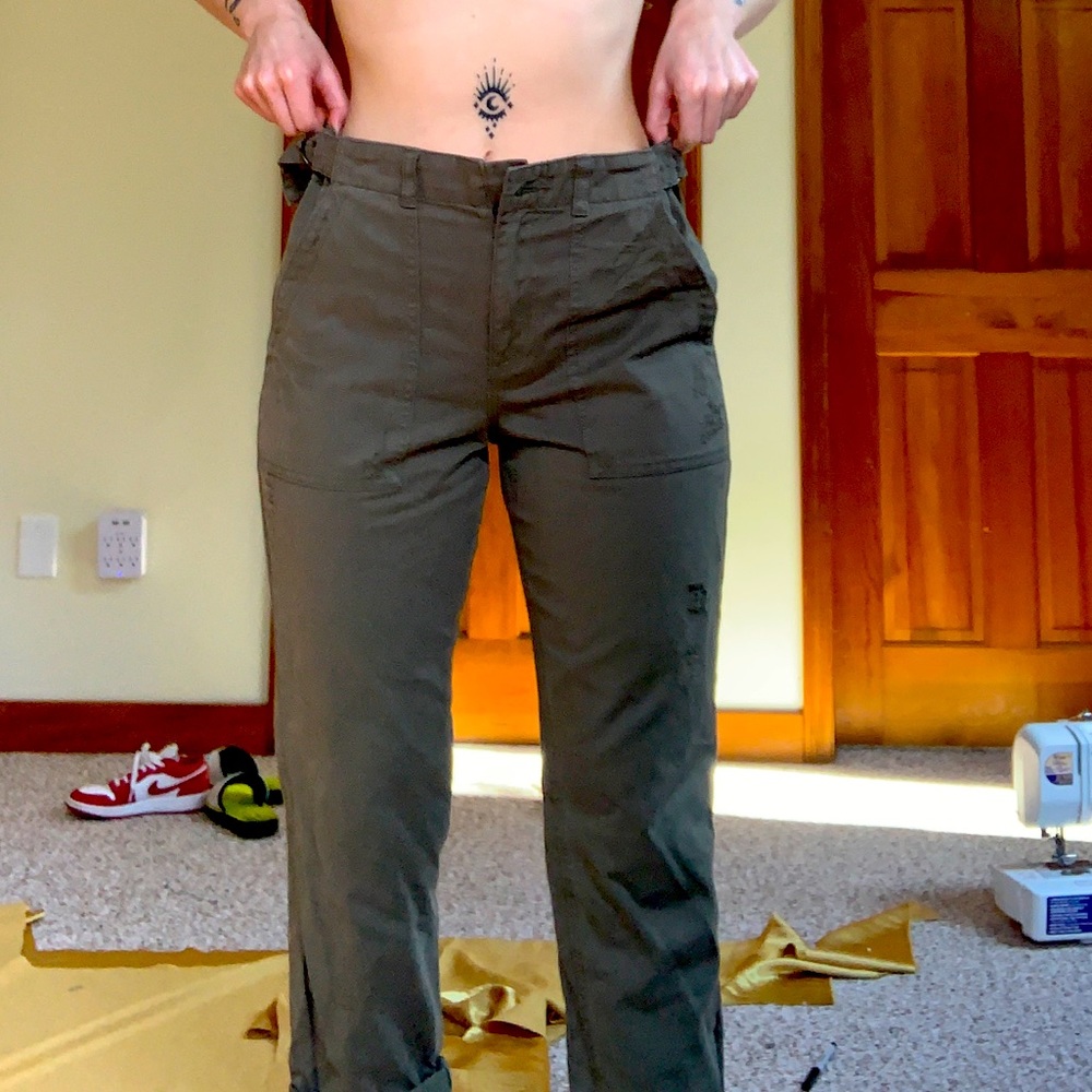 Green khaki/cargo pants